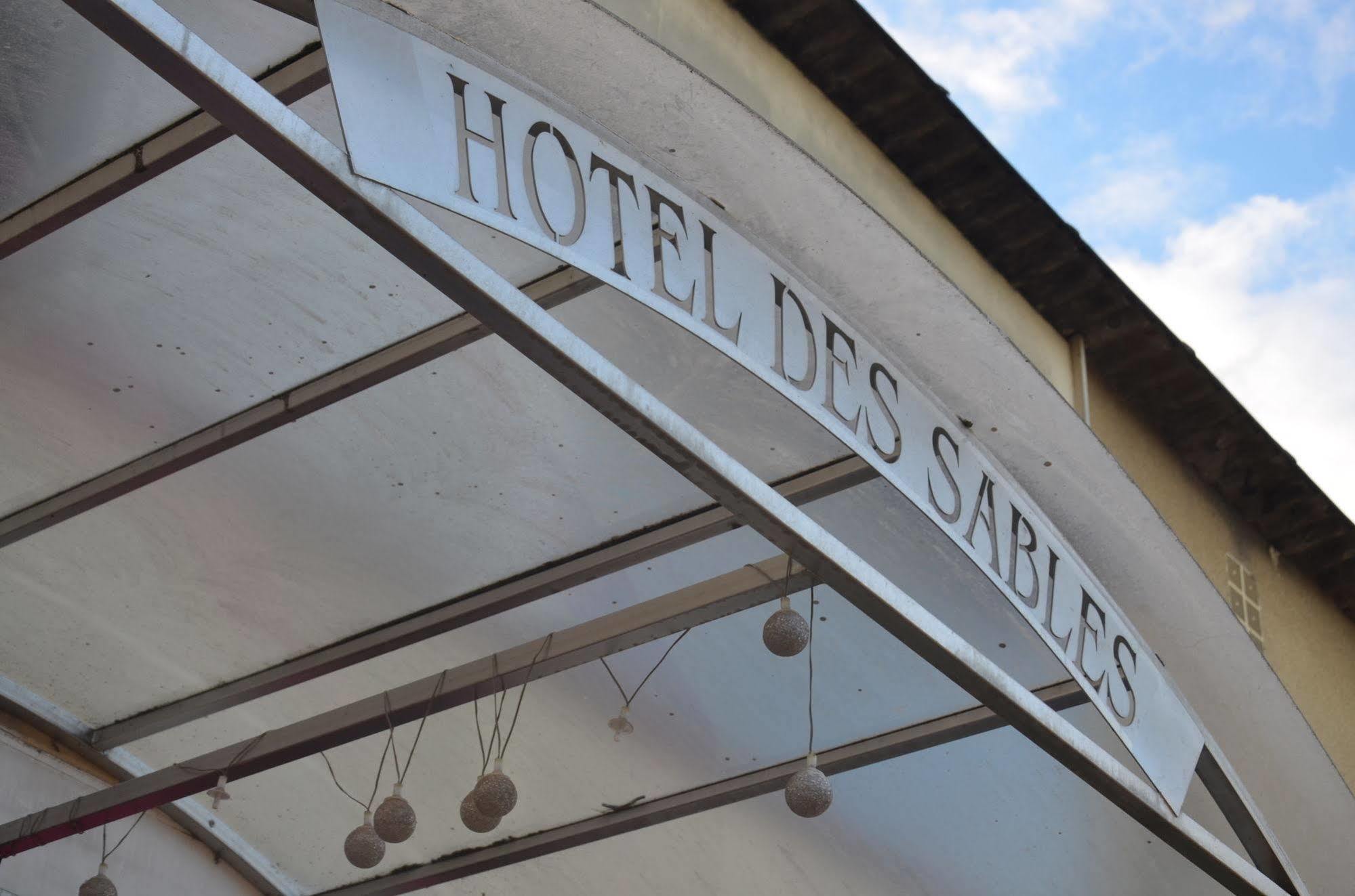 Hotel Des Sables Saint-Georges-de-Reneins Eksteriør billede